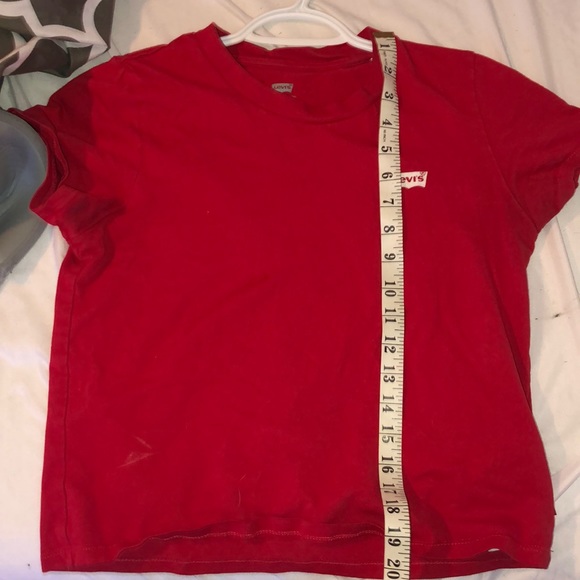 🤩🤩levi crop top - Picture 4 of 4